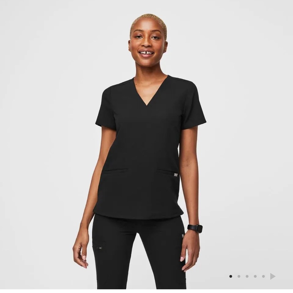 Figs Black Casma three pocket scrub top size medium